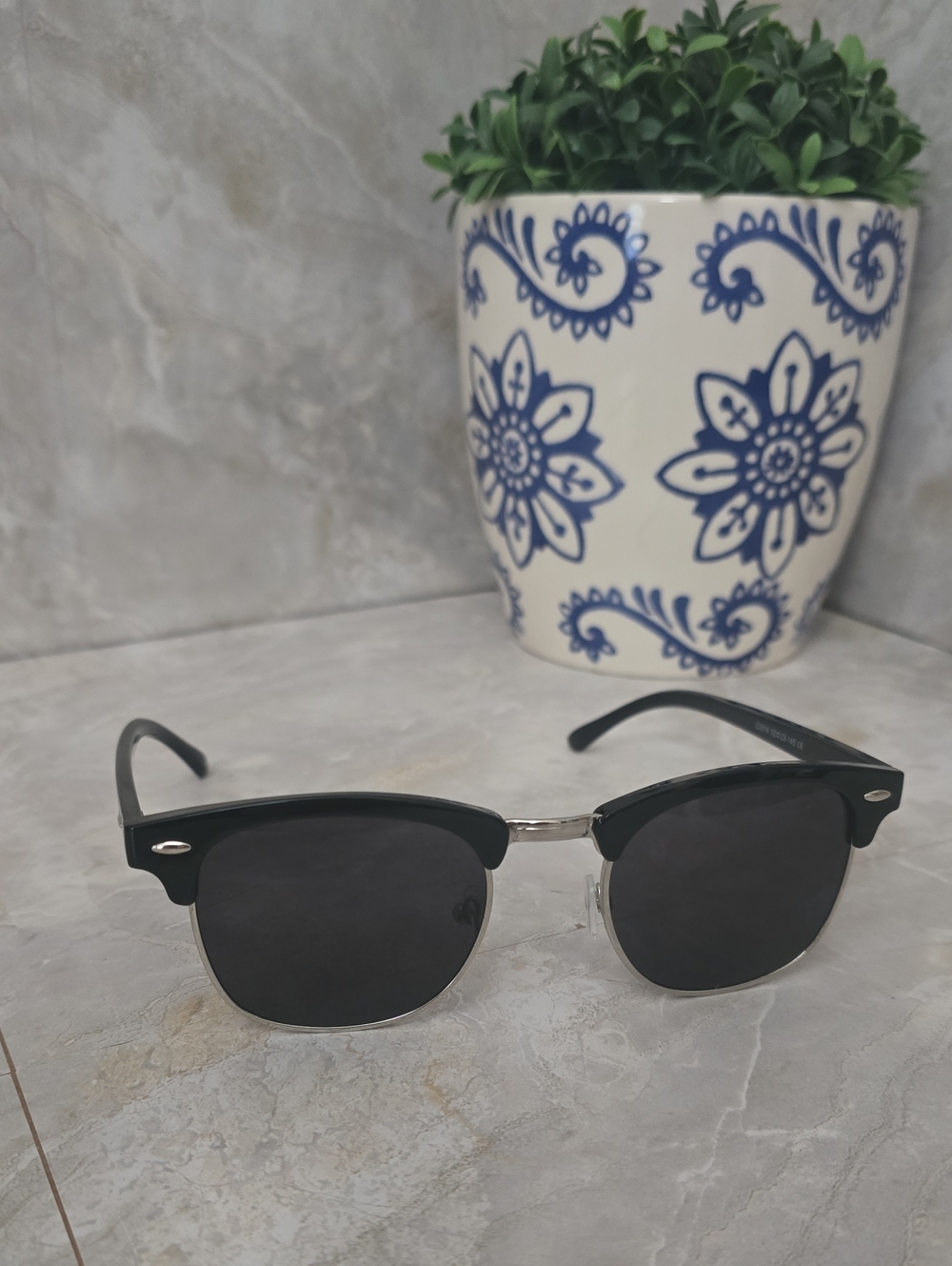 Classic Browline Retro Sunglasses | Black & Silver Semi-Rimless Fashion Shades